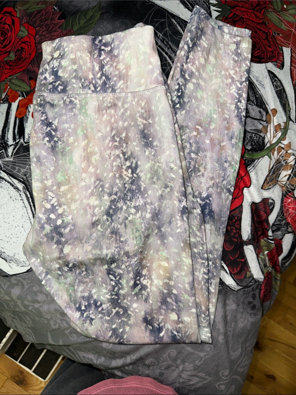 Watercolor Print Leggings in Pastel Lavender and Gray